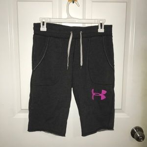 Extremely Comfy Under Armour thigh length shorts!